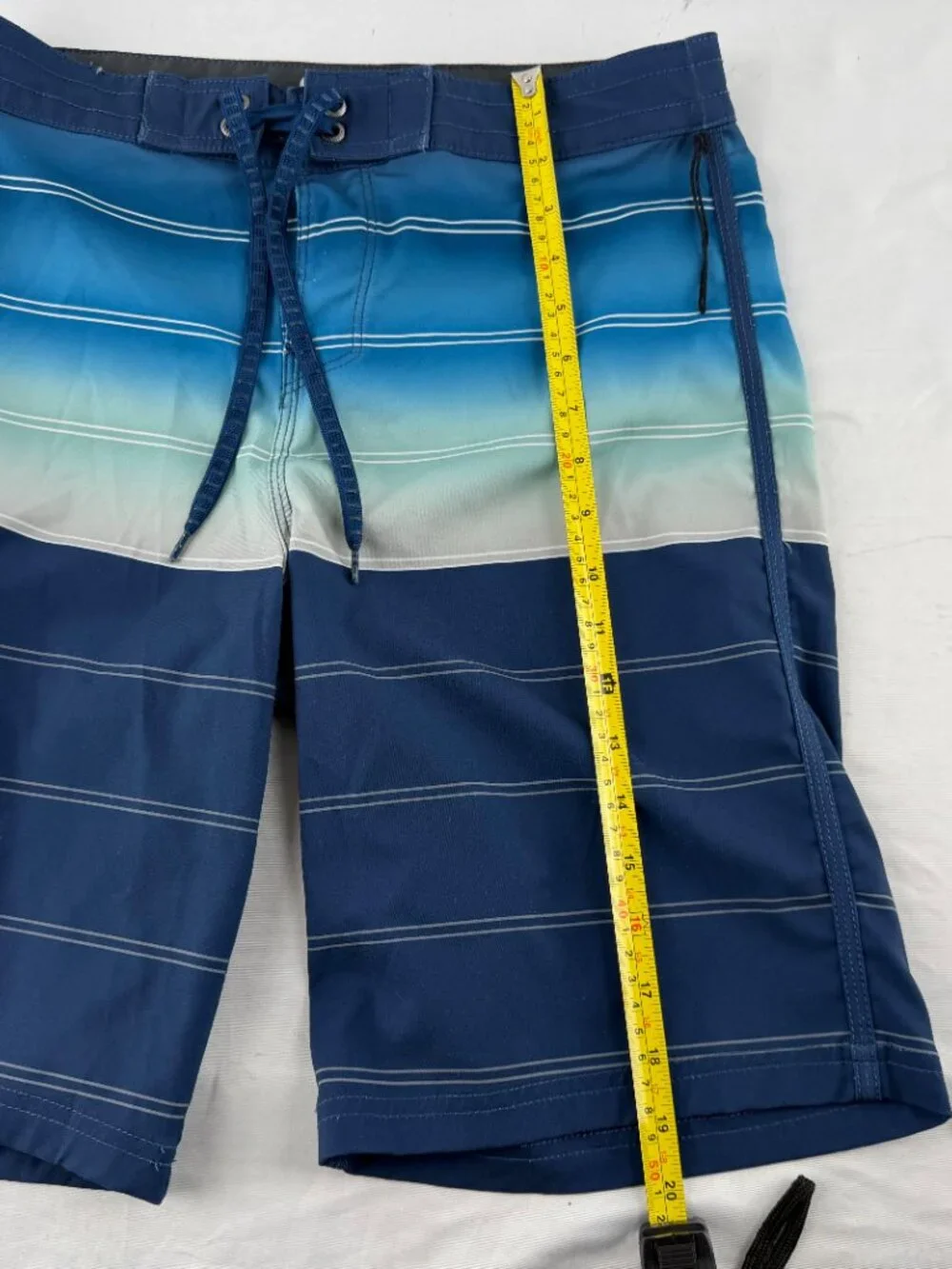 Goodfellow & Co Blue Ombre Striped Board Shorts Mens Size 30 Swim Trunks